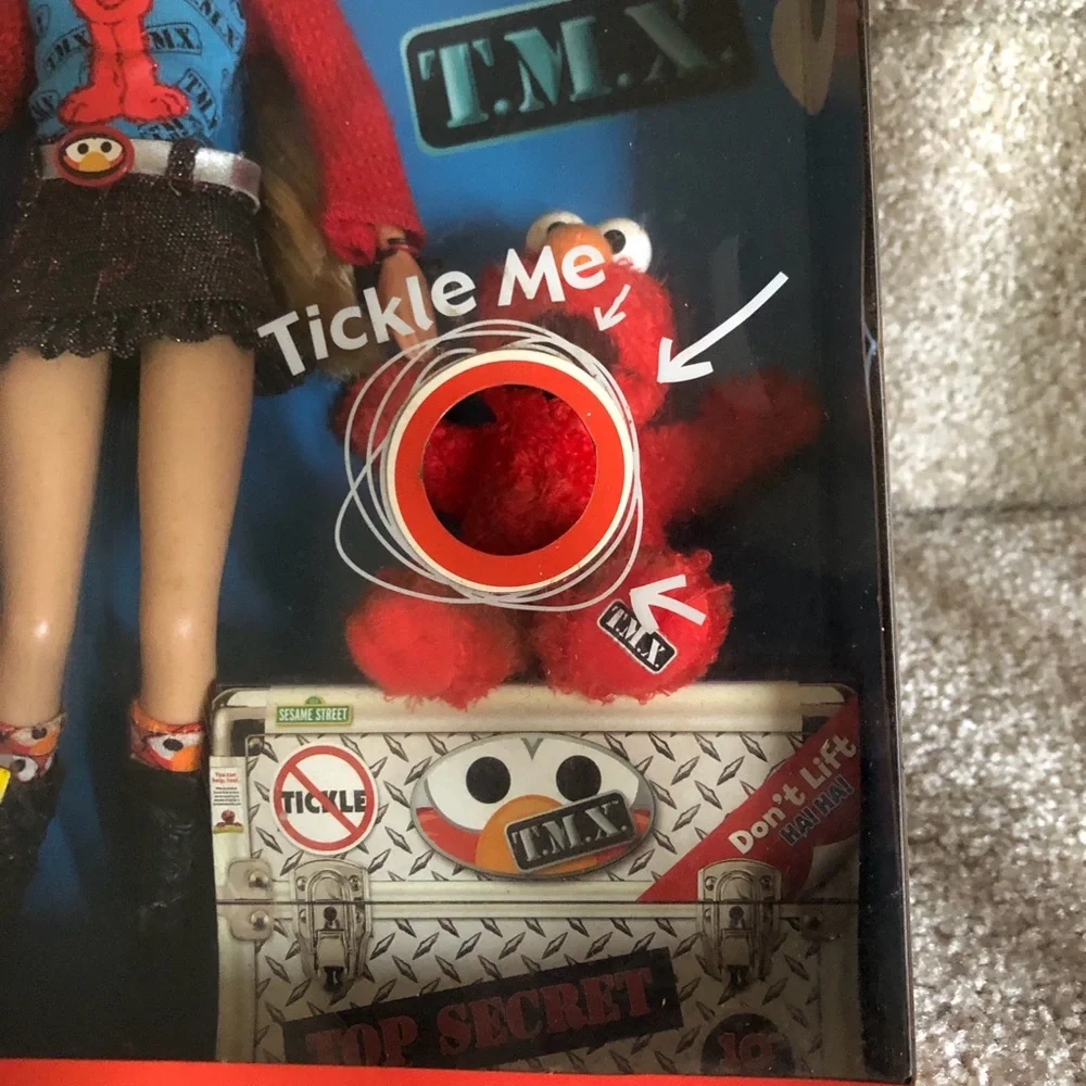 Vintage sesame Street Barbie and Tickle Me Elmo Elmo Barbie Doll Set